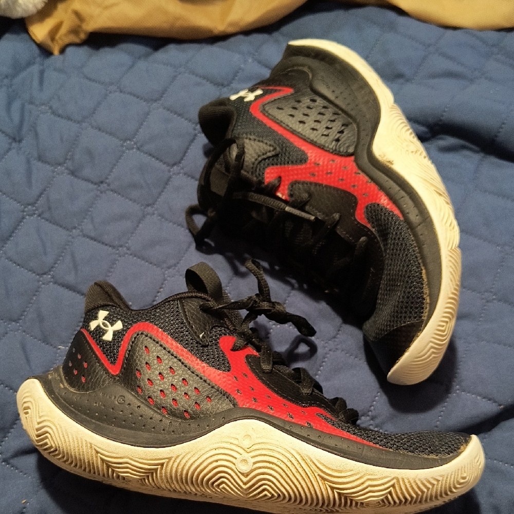 Under Armour Jet '23 Kids Black and Red Basketball Shoes